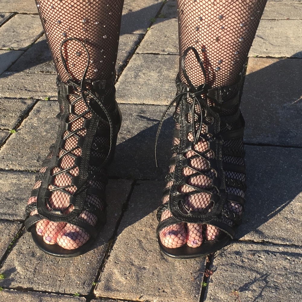 Steve Madden gladiator wedges